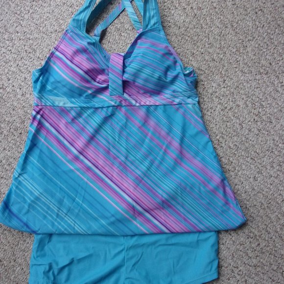 Multi-Strap Tankini - Picture 7 of 7